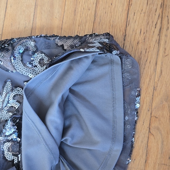NWOT WHITE HOUSE BLACK MARKET GUNMETAL SEQUIN KNEE LENGTH Gray/Silver  SIZE 00 - Picture 11 of 13